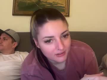 sexycouple41110's chat room