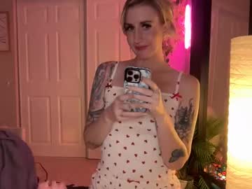 officiallyonlytams's chat room