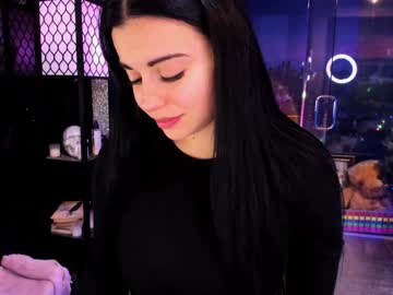 alma_pearl's chat room