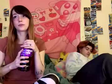 kittyme0ws's chat room