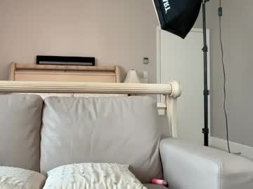 alyssapearls's chat room