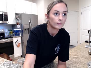 holihurricane's chat room