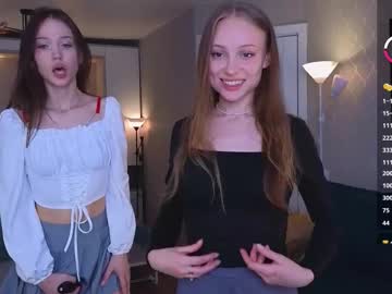 2mamacitas's chat room