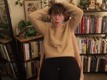 ellynaomi's chat room