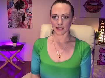 bunnieandthedude's chat room