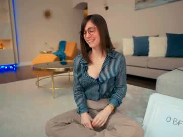 newchloe18's chat room