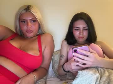 liddlexparis's chat room