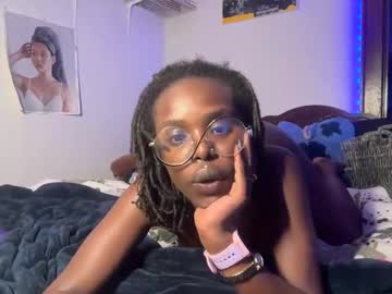 kinkycoupleinteracial's chat room