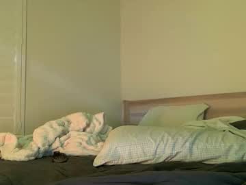 ella_hill's chat room