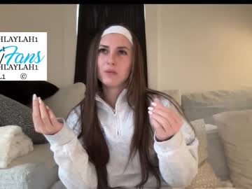 laylahlaylah1's chat room