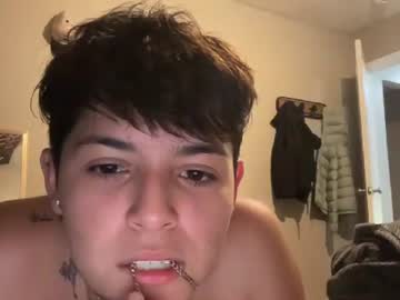 skinnyangel21's chat room