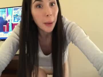 lilylustxoxo's chat room