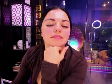 alma_pearl's chat room