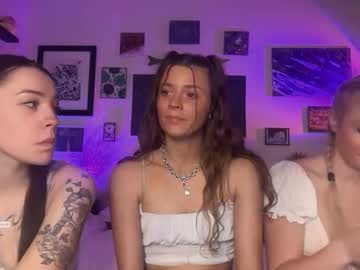 miamoorexo's chat room