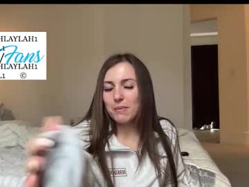 laylahlaylah1's chat room