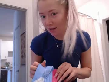 lilyyymonroee's chat room