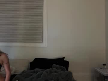 chloeros3e's chat room