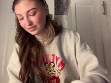 fantasyella's chat room