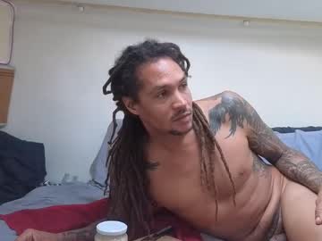 monkandmia's chat room