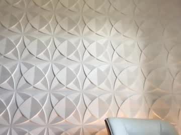 strawberripulp's chat room