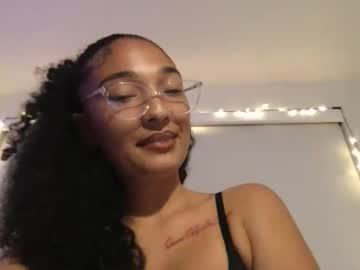 rosalinatoosexy's chat room