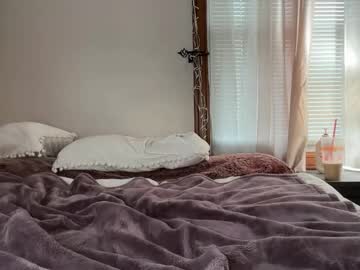 minahoneyy38's chat room