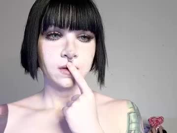 ivey_strigoi's chat room