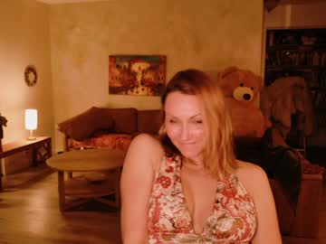 kaileeshy's chat room