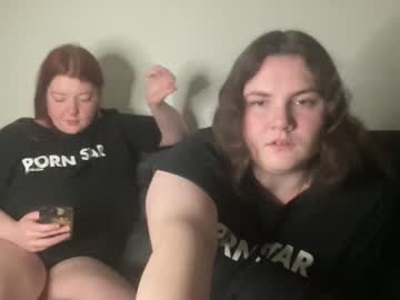 scarletttsinner's chat room