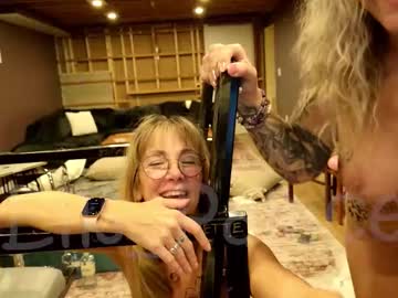 ells_palace's chat room