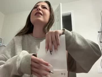 fantasyella's chat room