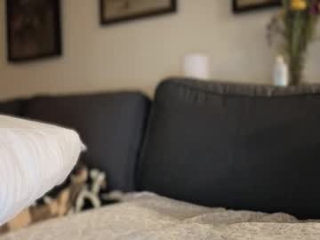 sincerelyyoursxoxo's chat room