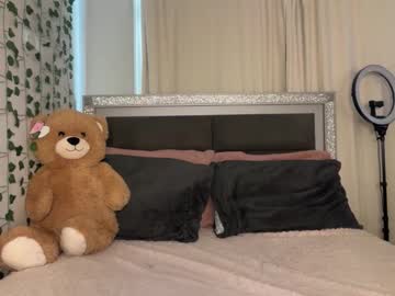 sophiasecretsx's chat room