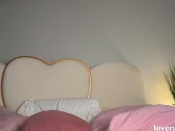 saraloverays's chat room