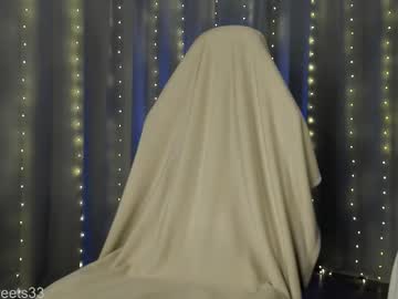 graciously3333's chat room