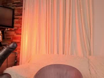 honeymoann's chat room