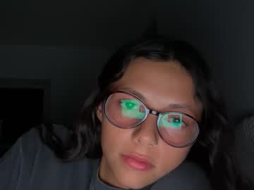 greasybangs's chat room