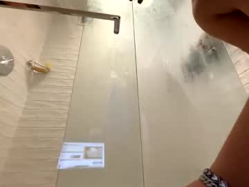 candyclaws05's chat room