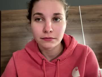 deepthroatqueen33's chat room