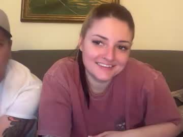 sexycouple41110's chat room