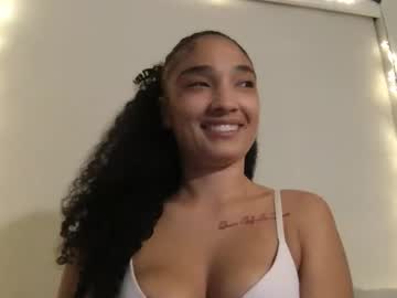 rosalinatoosexy's chat room