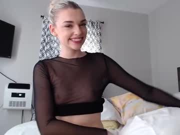 ellalowe's chat room