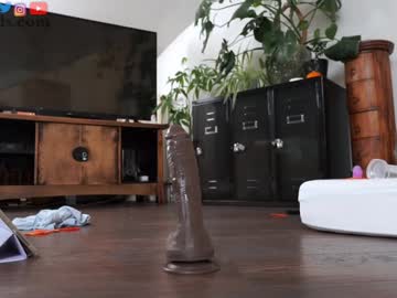 serareads's chat room