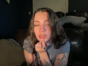 hannahtaylorr's chat room