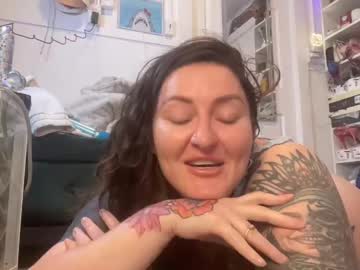 twerkingelle's chat room