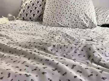 hotmama6666's chat room