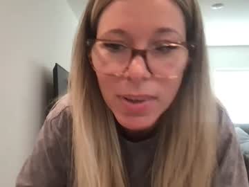 texas_blonde's chat room