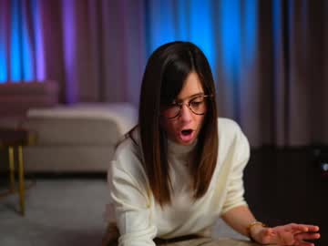 newchloe18's chat room