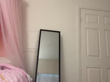 claraxoxo_'s chat room