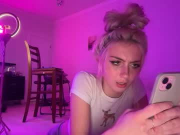 chloeros3e's chat room